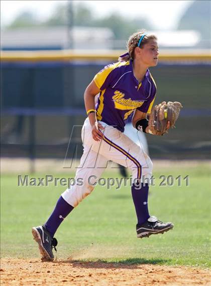 Thumbnail 1 in Santa Fe vs Montgomery (UIL 4A Region III Final - Game 3) photogallery.