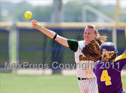 Thumbnail 2 in Santa Fe vs Montgomery (UIL 4A Region III Final - Game 3) photogallery.