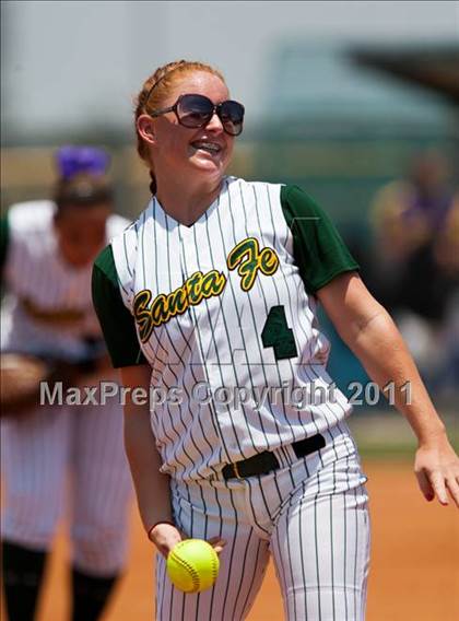 Thumbnail 2 in Santa Fe vs Montgomery (UIL 4A Region III Final - Game 3) photogallery.