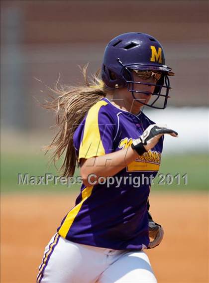 Thumbnail 1 in Santa Fe vs Montgomery (UIL 4A Region III Final - Game 3) photogallery.
