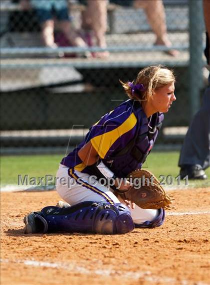 Thumbnail 1 in Santa Fe vs Montgomery (UIL 4A Region III Final - Game 3) photogallery.