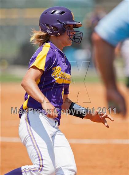Thumbnail 2 in Santa Fe vs Montgomery (UIL 4A Region III Final - Game 3) photogallery.