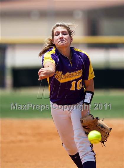 Thumbnail 2 in Santa Fe vs Montgomery (UIL 4A Region III Final - Game 3) photogallery.