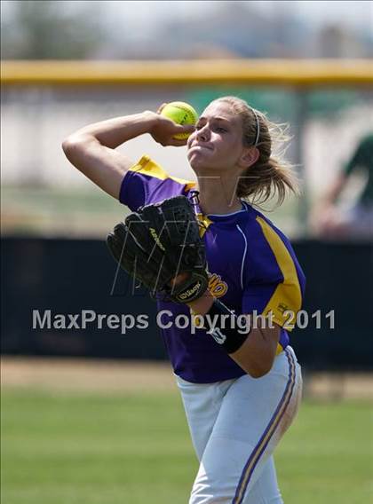 Thumbnail 1 in Santa Fe vs Montgomery (UIL 4A Region III Final - Game 3) photogallery.