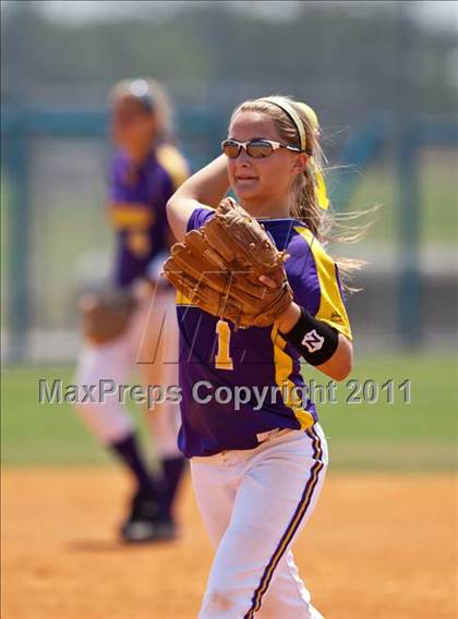 Thumbnail 1 in Santa Fe vs Montgomery (UIL 4A Region III Final - Game 3) photogallery.