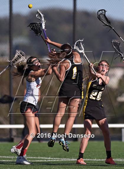Thumbnail 2 in Lick-Wilmerding vs. Marin Academy photogallery.
