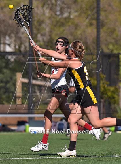 Thumbnail 1 in Lick-Wilmerding vs. Marin Academy photogallery.
