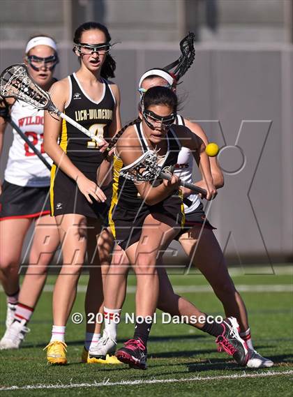 Thumbnail 1 in Lick-Wilmerding vs. Marin Academy photogallery.
