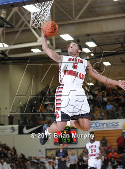 Thumbnail 2 in Garfield vs David Douglas (Les Schwab Invitational) photogallery.