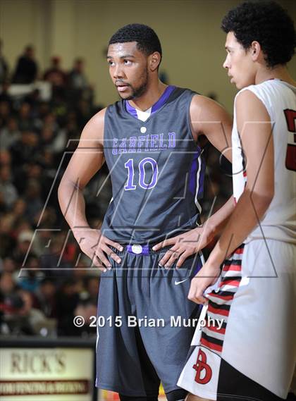 Thumbnail 2 in Garfield vs David Douglas (Les Schwab Invitational) photogallery.
