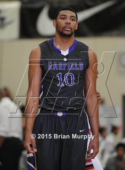 Thumbnail 2 in Garfield vs David Douglas (Les Schwab Invitational) photogallery.