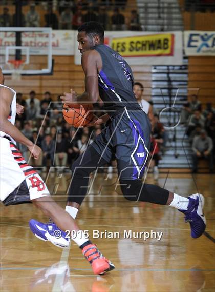 Thumbnail 3 in Garfield vs David Douglas (Les Schwab Invitational) photogallery.