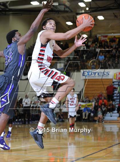 Thumbnail 2 in Garfield vs David Douglas (Les Schwab Invitational) photogallery.