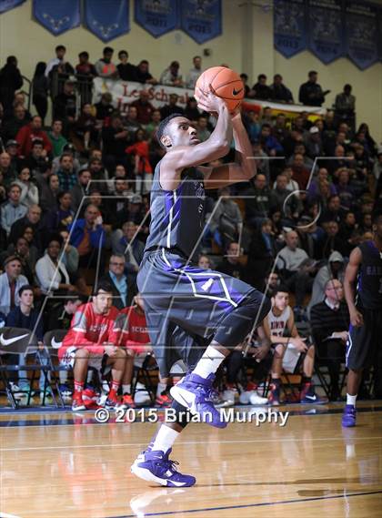 Thumbnail 3 in Garfield vs David Douglas (Les Schwab Invitational) photogallery.