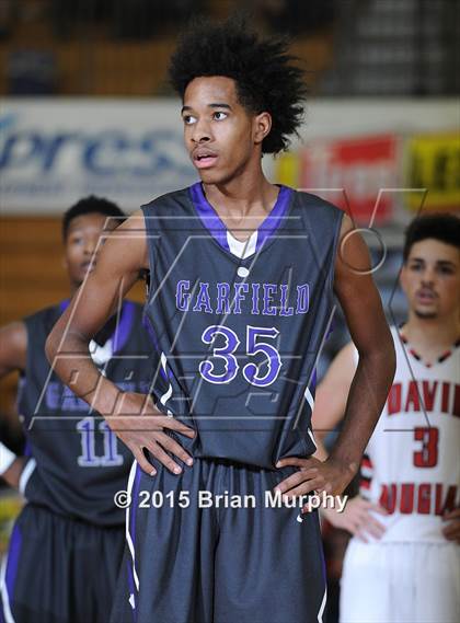 Thumbnail 1 in Garfield vs David Douglas (Les Schwab Invitational) photogallery.