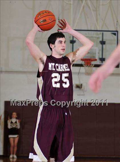 Thumbnail 1 in Benton v. Mt. Carmel (IHSA Class 2A Carmi Regional Semi-Final) photogallery.