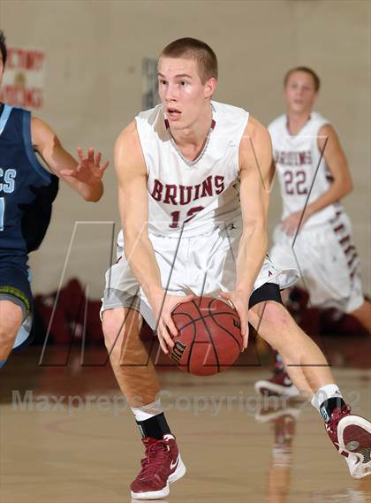 Thumbnail 3 in Forest Lake Christian vs. Bear River (Viking Classic) photogallery.