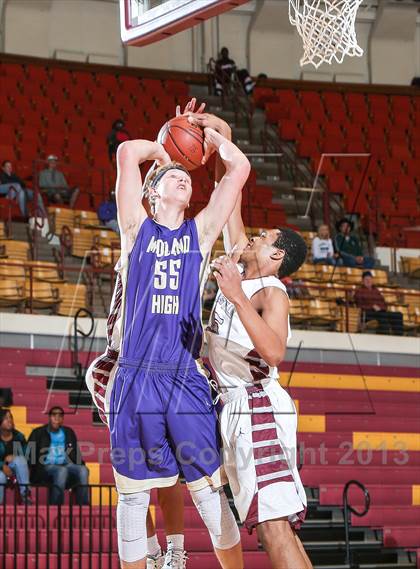 Thumbnail 3 in Lewisville vs. Midland (Fantasy of Lights Tournament) photogallery.