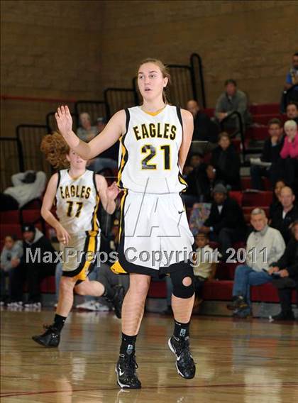 Thumbnail 2 in Berkley vs. Del Oro (Common Good Classic) photogallery.