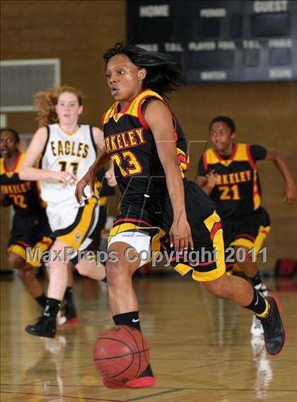 Thumbnail 2 in Berkley vs. Del Oro (Common Good Classic) photogallery.
