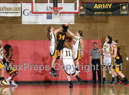 Thumbnail 1 in Berkley vs. Del Oro (Common Good Classic) photogallery.