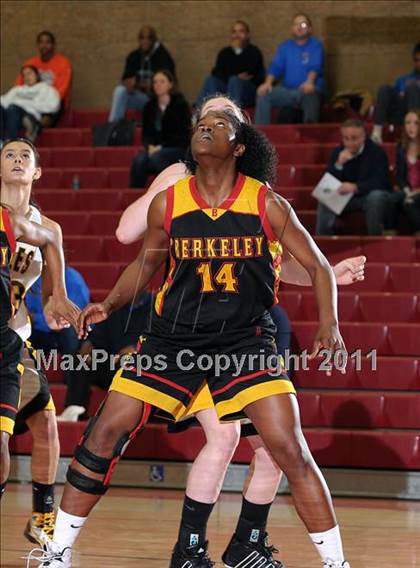 Thumbnail 3 in Berkley vs. Del Oro (Common Good Classic) photogallery.
