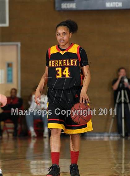 Thumbnail 1 in Berkley vs. Del Oro (Common Good Classic) photogallery.