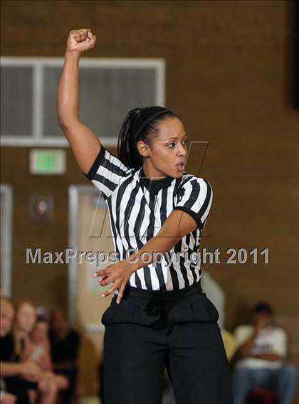 Thumbnail 3 in Berkley vs. Del Oro (Common Good Classic) photogallery.
