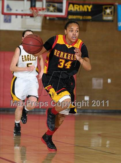 Thumbnail 3 in Berkley vs. Del Oro (Common Good Classic) photogallery.