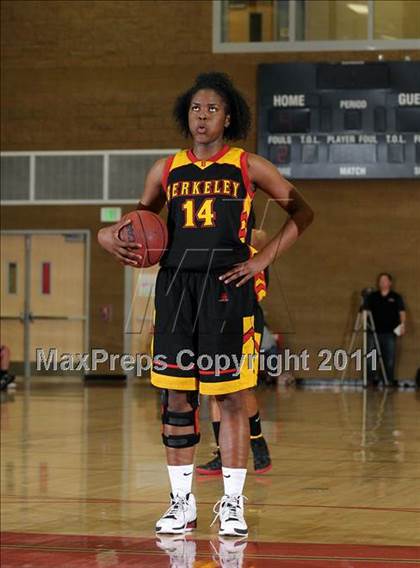 Thumbnail 1 in Berkley vs. Del Oro (Common Good Classic) photogallery.