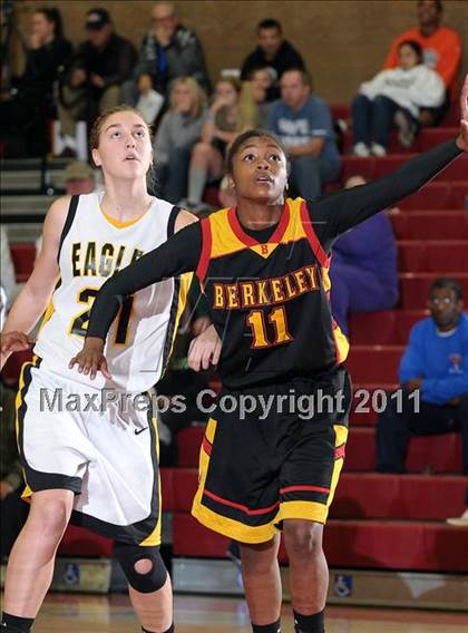 Thumbnail 1 in Berkley vs. Del Oro (Common Good Classic) photogallery.