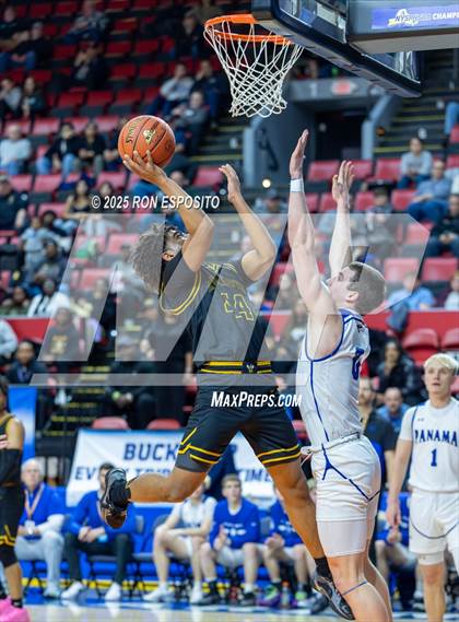 Thumbnail 3 in   Bridgehampton vs Panama (NYSPHSAA Class D Championship) photogallery.