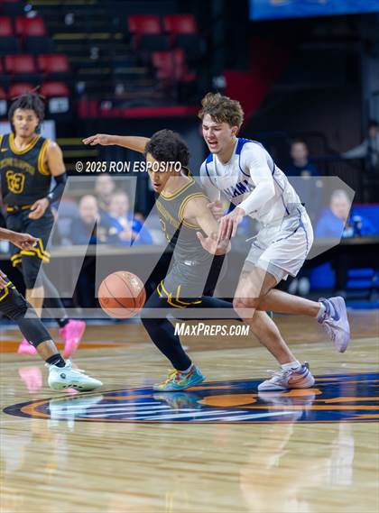 Thumbnail 2 in   Bridgehampton vs Panama (NYSPHSAA Class D Championship) photogallery.