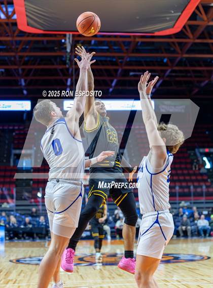 Thumbnail 3 in   Bridgehampton vs Panama (NYSPHSAA Class D Championship) photogallery.