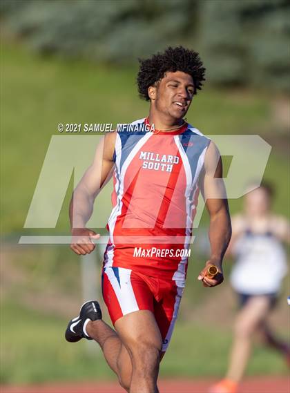 Thumbnail 2 in Metro Conference Track and Field Meet (4X400 Meter) photogallery.