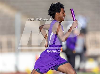 Thumbnail 2 in Metro Conference Track and Field Meet (4X400 Meter) photogallery.