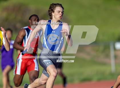 Thumbnail 2 in Metro Conference Track and Field Meet (4X400 Meter) photogallery.