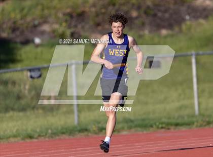 Thumbnail 3 in Metro Conference Track and Field Meet (4X400 Meter) photogallery.