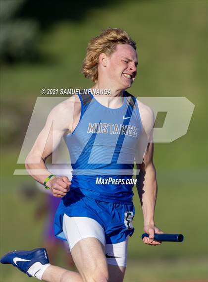 Thumbnail 1 in Metro Conference Track and Field Meet (4X400 Meter) photogallery.