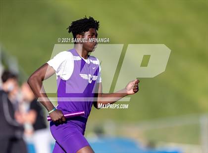 Thumbnail 1 in Metro Conference Track and Field Meet (4X400 Meter) photogallery.