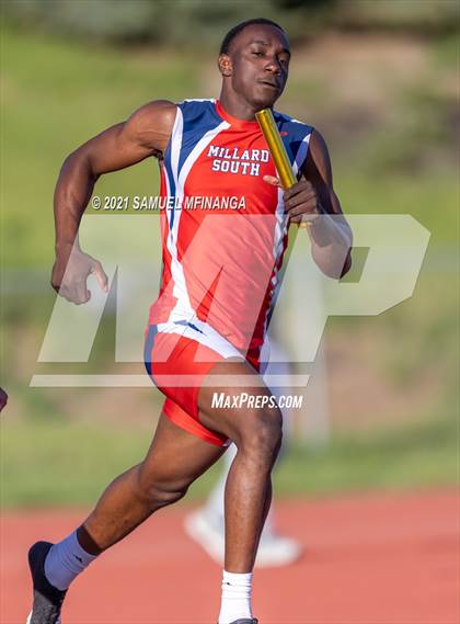 Thumbnail 3 in Metro Conference Track and Field Meet (4X400 Meter) photogallery.