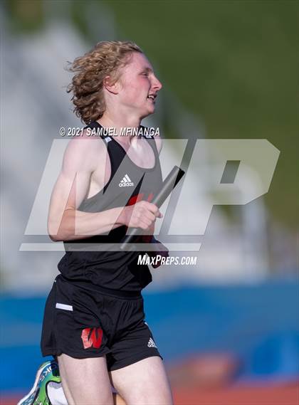 Thumbnail 3 in Metro Conference Track and Field Meet (4X400 Meter) photogallery.