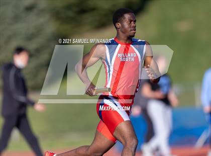 Thumbnail 1 in Metro Conference Track and Field Meet (4X400 Meter) photogallery.