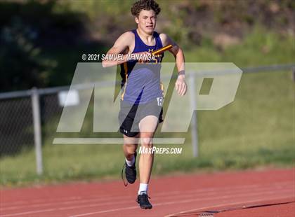Thumbnail 1 in Metro Conference Track and Field Meet (4X400 Meter) photogallery.