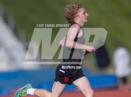 Thumbnail 2 in Metro Conference Track and Field Meet (4X400 Meter) photogallery.