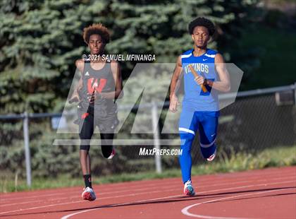 Thumbnail 3 in Metro Conference Track and Field Meet (4X400 Meter) photogallery.
