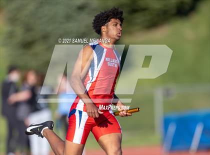 Thumbnail 1 in Metro Conference Track and Field Meet (4X400 Meter) photogallery.