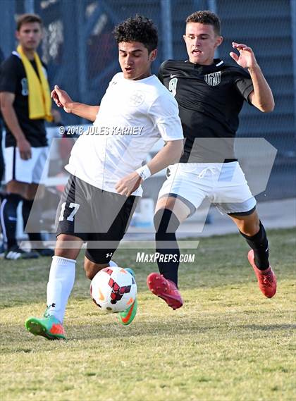Thumbnail 3 in Cimarron-Memorial vs Palo Verde photogallery.