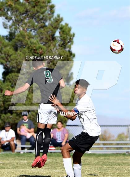 Thumbnail 3 in Cimarron-Memorial vs Palo Verde photogallery.