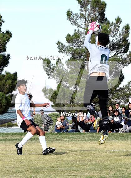 Thumbnail 3 in Cimarron-Memorial vs Palo Verde photogallery.